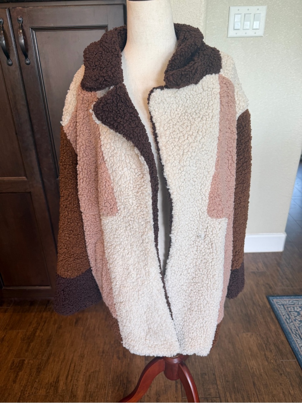 Lush Cozy Colorblock Teddy Coat in Cream, Brown & Blush size L see description